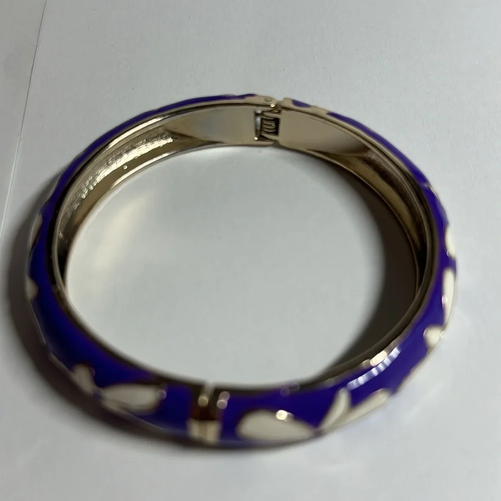 Set‎ of 2 Purple Green Enamel Snap Shut Bracelets